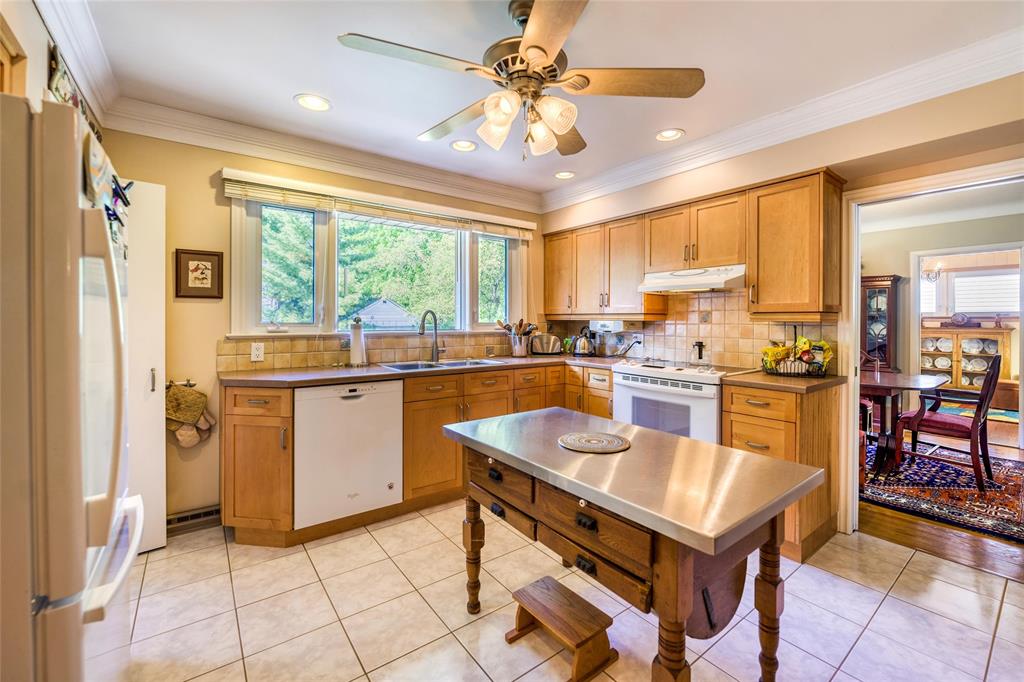 502 ROOSEVELT Drive, Sarnia, Ontario, Canada