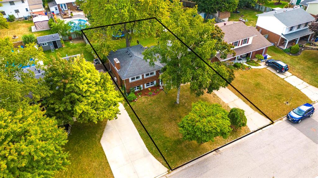 908 BOND Street, Sarnia, Ontario, Canada
