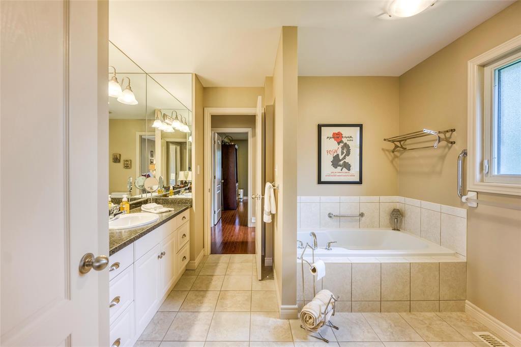 231 CASSANDRA Boulevard, Sarnia, Ontario, Canada