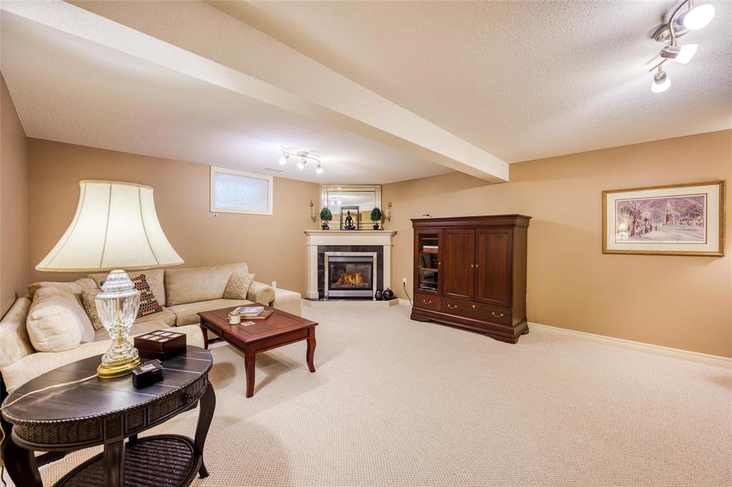 231 CASSANDRA Boulevard, Sarnia, Ontario, Canada