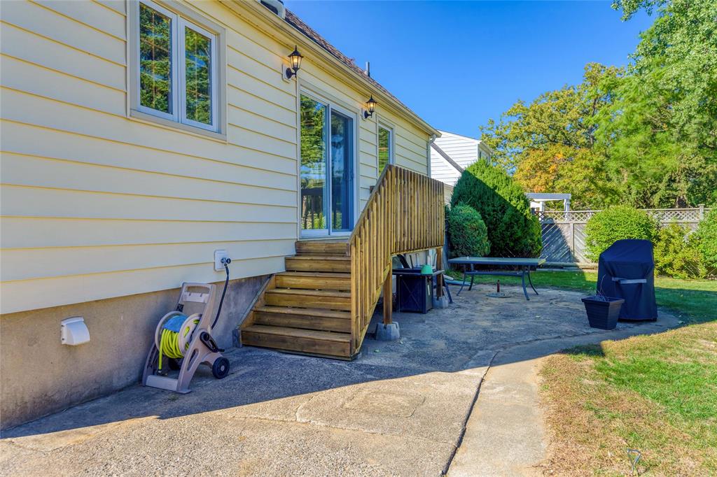 1450 EGMOND Drive, Sarnia, Ontario, Canada
