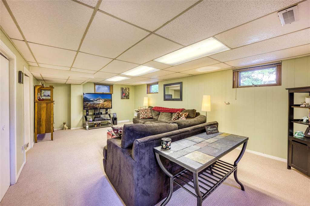 1450 EGMOND Drive, Sarnia, Ontario, Canada