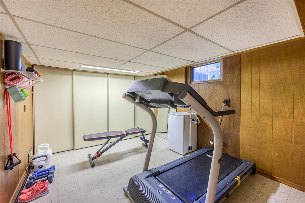 1450 EGMOND Drive, Sarnia, Ontario, Canada
