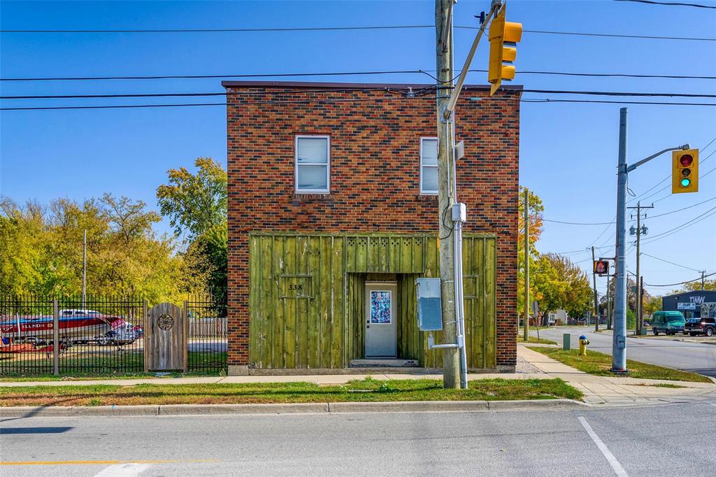 338 CHRISTINA Street South, Sarnia, Ontario, Canada
