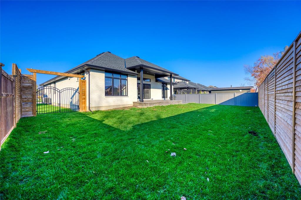194 SANDPIPER Drive, Sarnia, Ontario, Canada