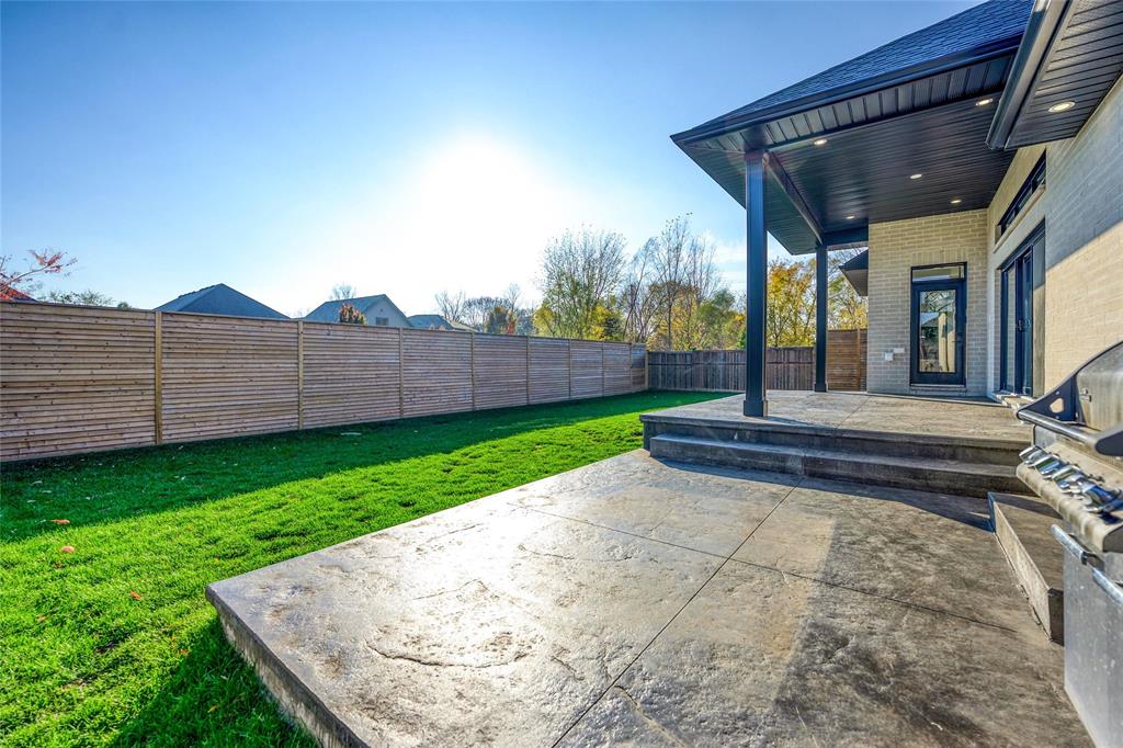 194 SANDPIPER Drive, Sarnia, Ontario, Canada