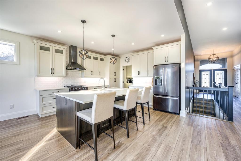 194 SANDPIPER Drive, Sarnia, Ontario, Canada