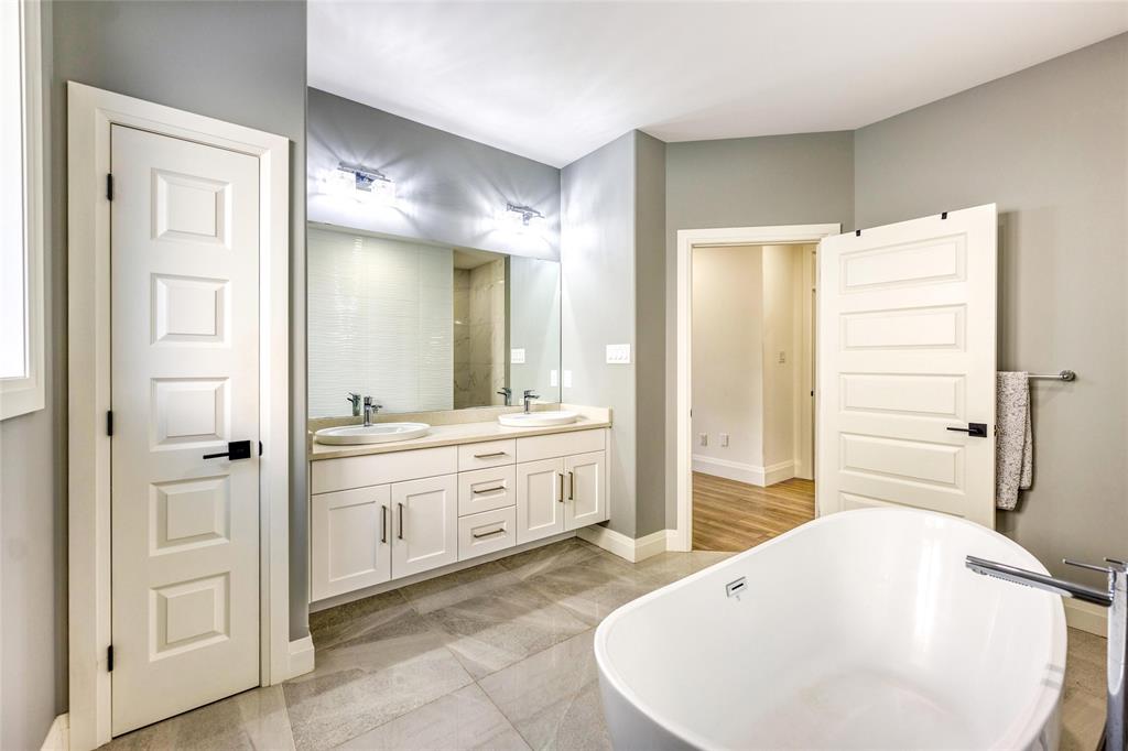 194 SANDPIPER Drive, Sarnia, Ontario, Canada