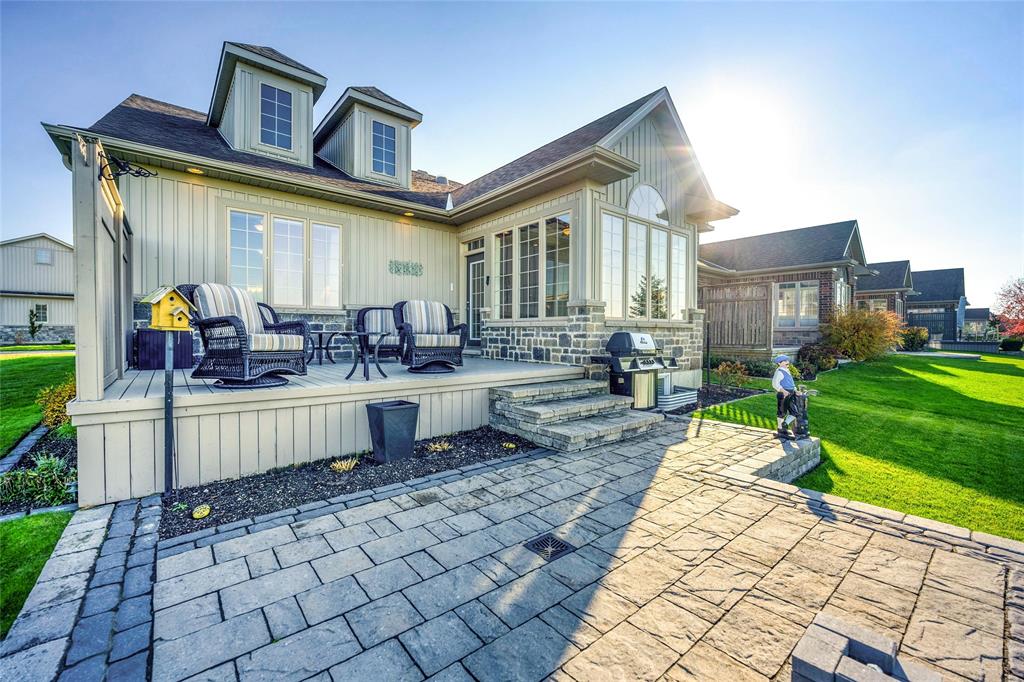 6747 ST ANDREWS Circle, Plympton-Wyoming, Ontario, Canada