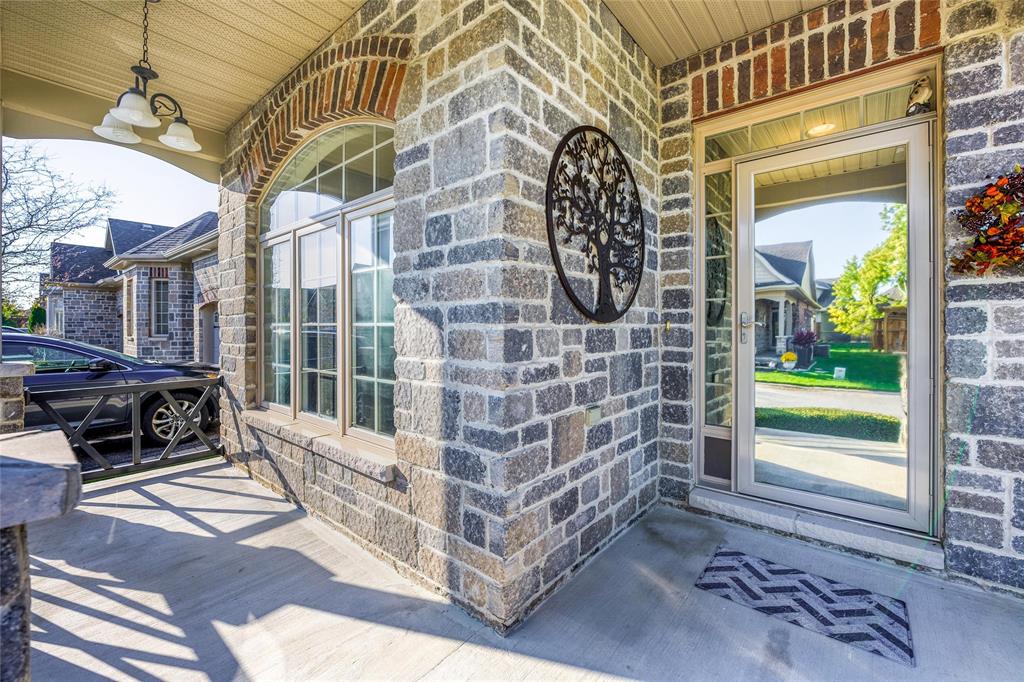 6747 ST ANDREWS Circle, Plympton-Wyoming, Ontario, Canada