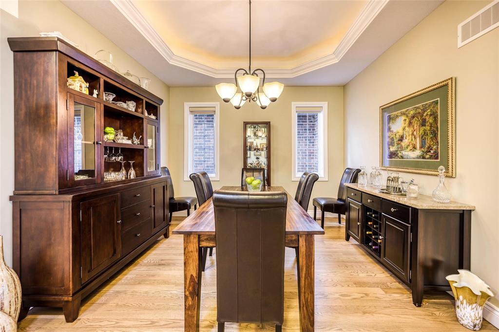 6747 ST ANDREWS Circle, Plympton-Wyoming, Ontario, Canada