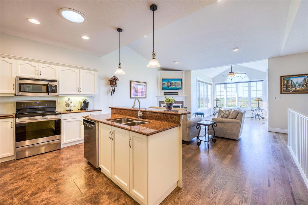 6747 ST ANDREWS Circle, Plympton-Wyoming, Ontario, Canada
