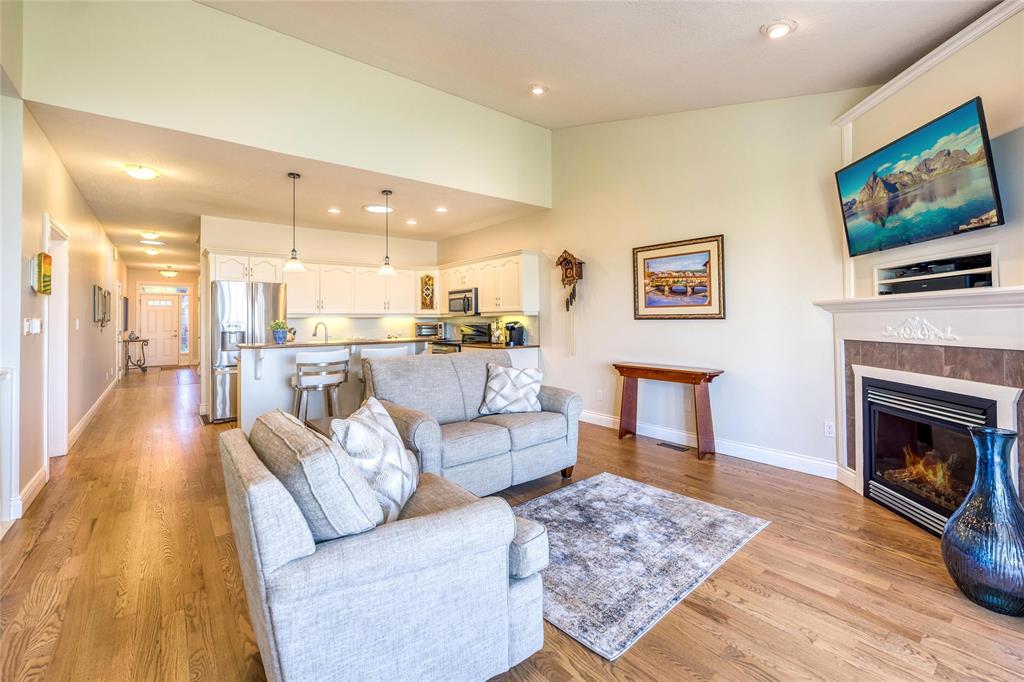 6747 ST ANDREWS Circle, Plympton-Wyoming, Ontario, Canada