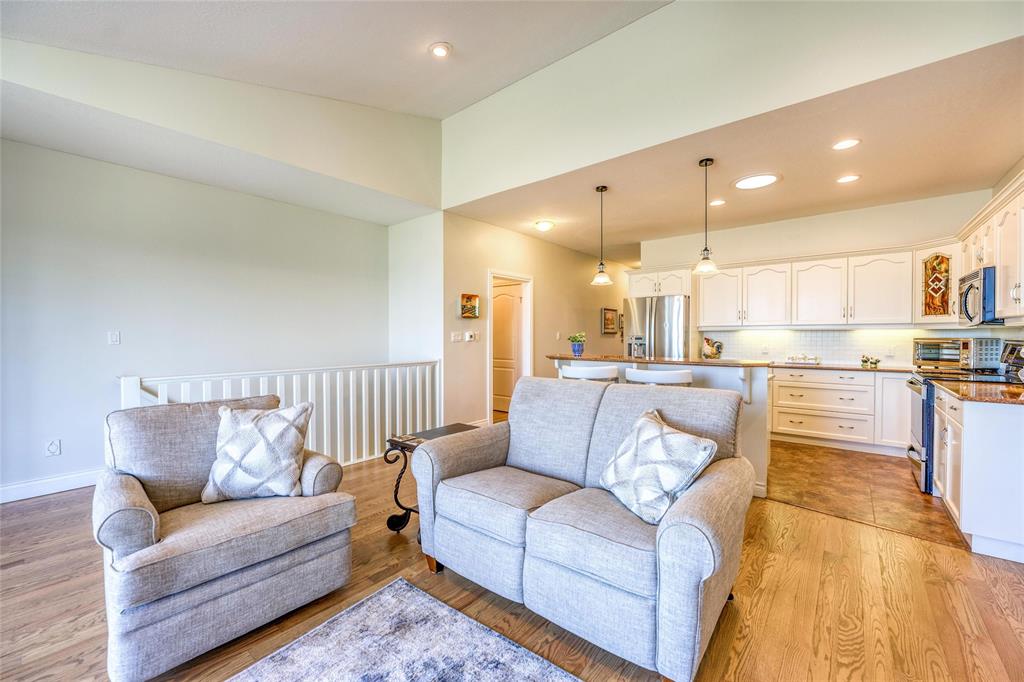 6747 ST ANDREWS Circle, Plympton-Wyoming, Ontario, Canada