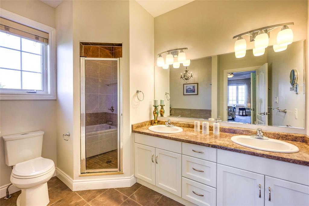 6747 ST ANDREWS Circle, Plympton-Wyoming, Ontario, Canada