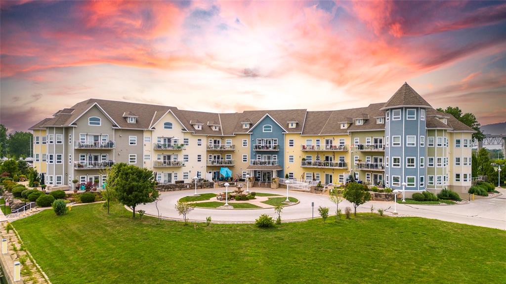 1550 VENETIAN Boulevard Unit# 206, Point Edward, Ontario, Canada