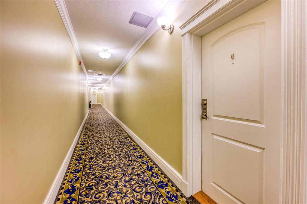 1550 VENETIAN Boulevard Unit# 206, Point Edward, Ontario, Canada