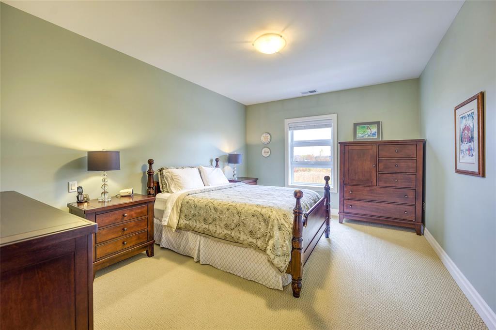 1550 VENETIAN Boulevard Unit# 206, Point Edward, Ontario, Canada