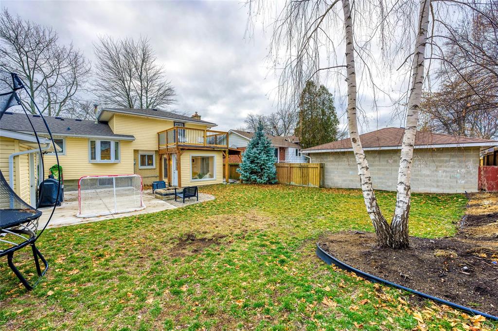 684 AMESBURY Court, Sarnia, Ontario, Canada