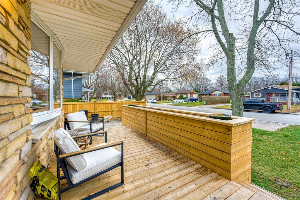 684 AMESBURY Court, Sarnia, Ontario, Canada