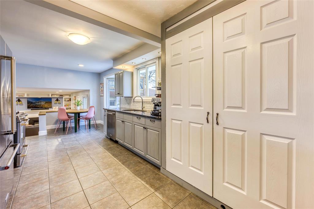 684 AMESBURY Court, Sarnia, Ontario, Canada
