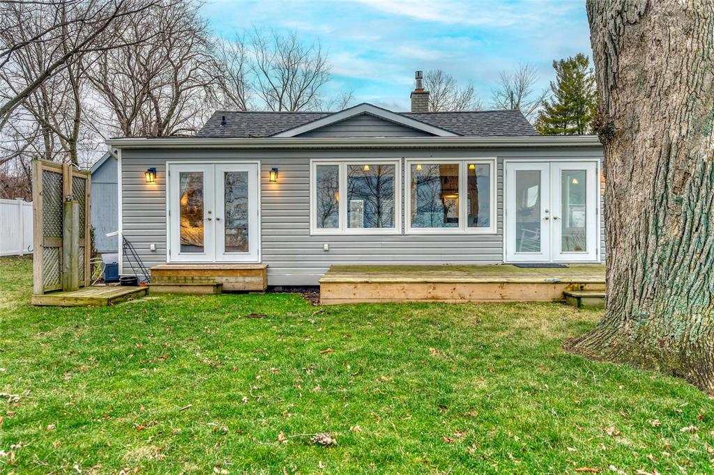 3182 DANA Street, Plympton-Wyoming, Ontario, Canada