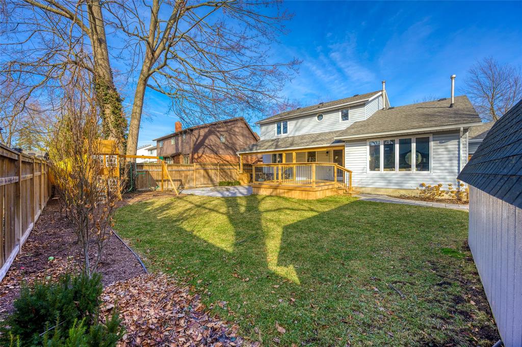 2374 SCHAFER Court, Sarnia, Ontario, Canada