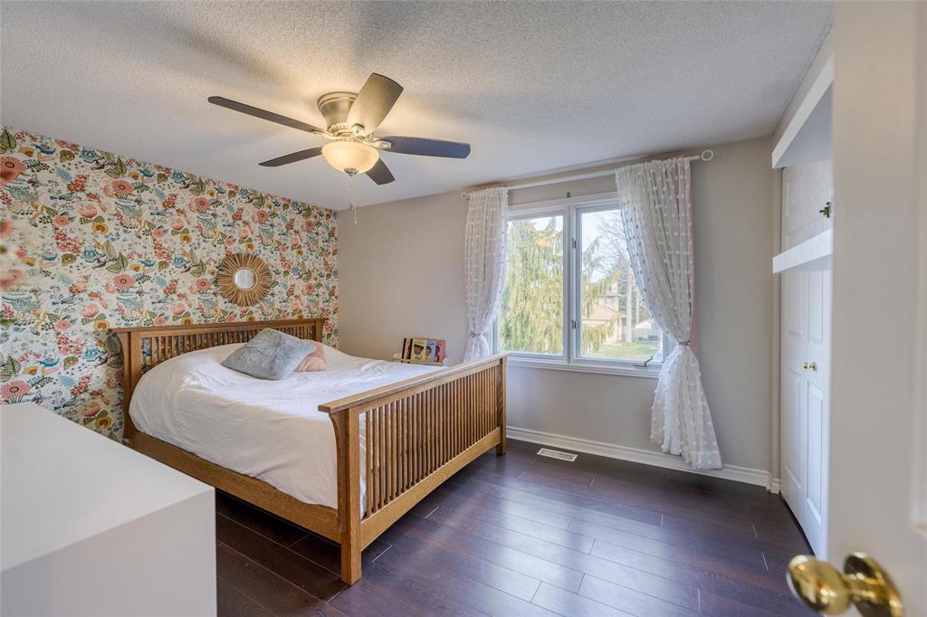 2374 SCHAFER Court, Sarnia, Ontario, Canada