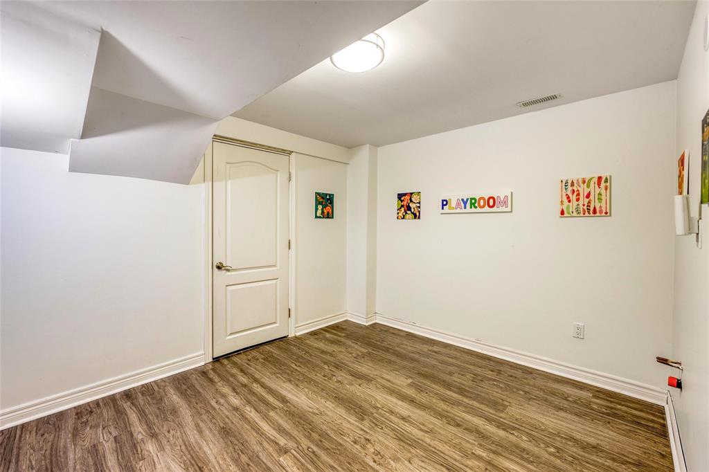 2374 SCHAFER Court, Sarnia, Ontario, Canada