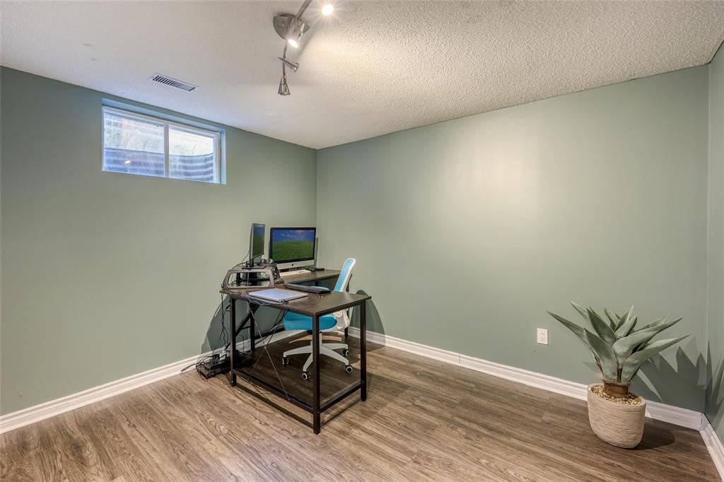 2374 SCHAFER Court, Sarnia, Ontario, Canada
