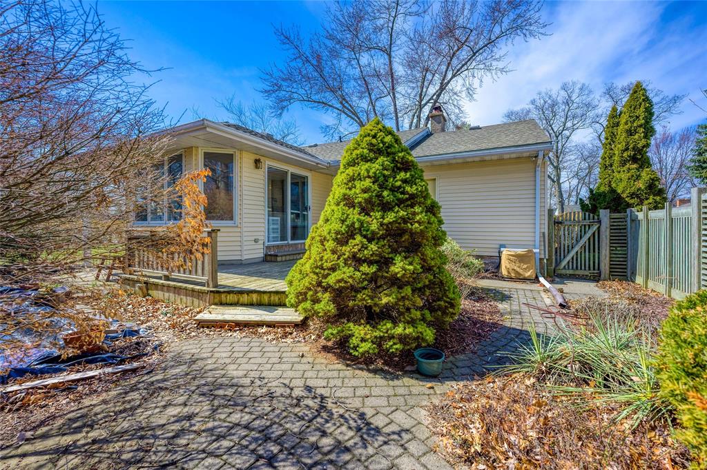 1566 HOWSTON Avenue, Sarnia, Ontario, Canada
