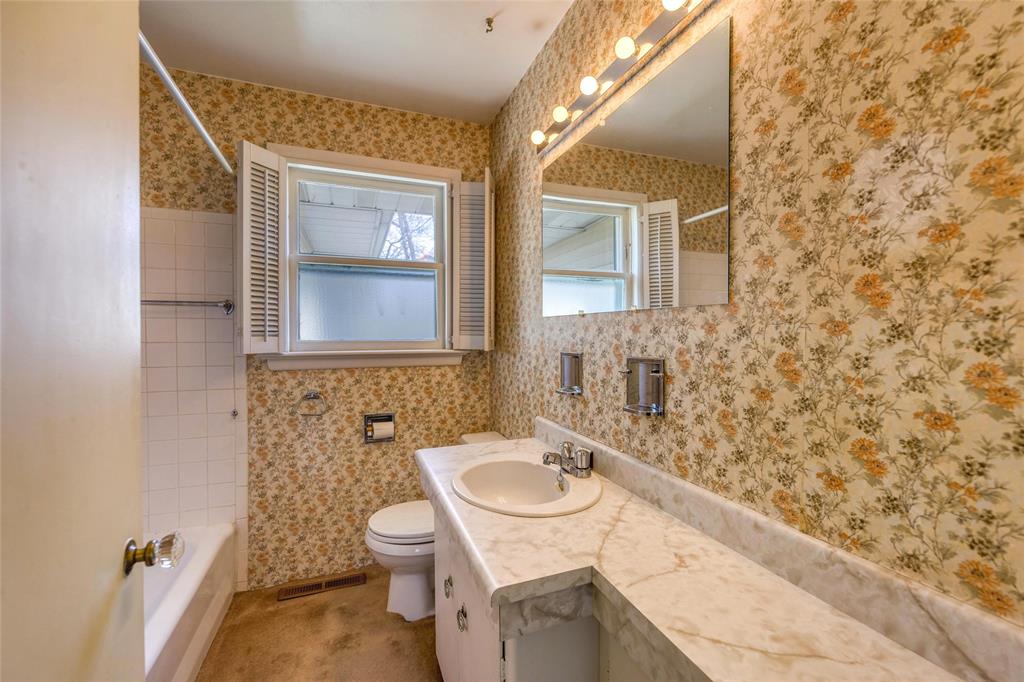 1566 HOWSTON Avenue, Sarnia, Ontario, Canada