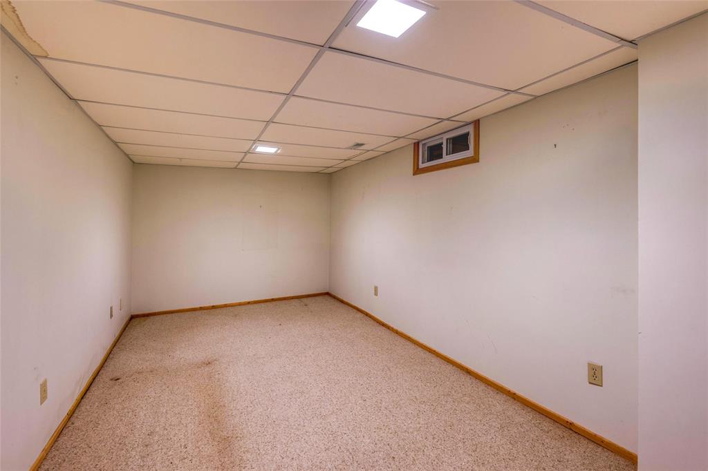 1566 HOWSTON Avenue, Sarnia, Ontario, Canada