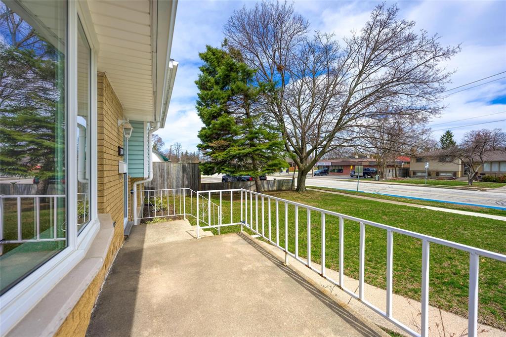 1541 COLBORNE Road, Sarnia, Ontario, Canada