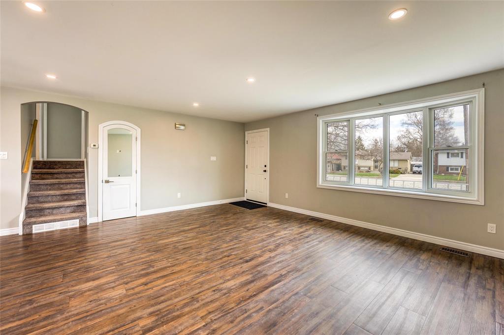 1541 COLBORNE Road, Sarnia, Ontario, Canada