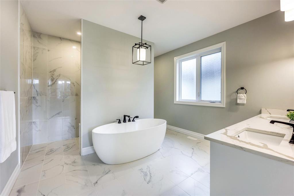 3566 MIA Lane, Plympton-Wyoming, Ontario, Canada