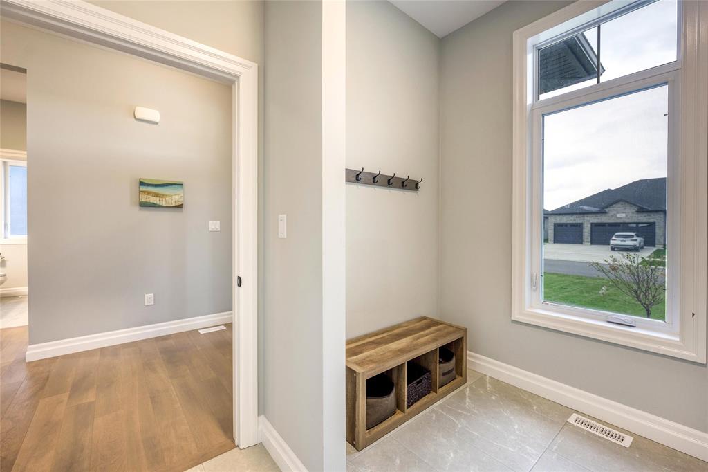 3566 MIA Lane, Plympton-Wyoming, Ontario, Canada