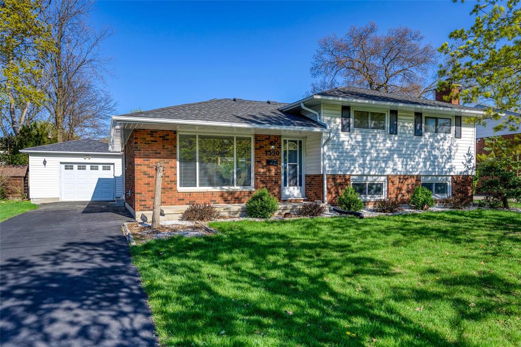 1590 MC GEE Street, Sarnia, Ontario, Canada