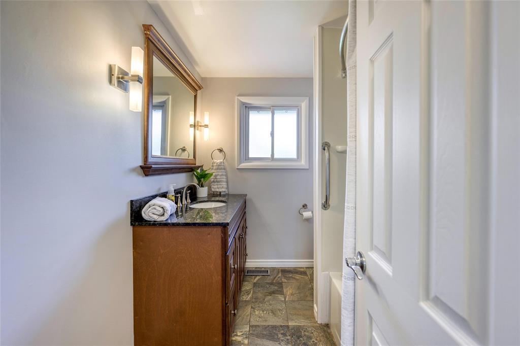 1590 MC GEE Street, Sarnia, Ontario, Canada