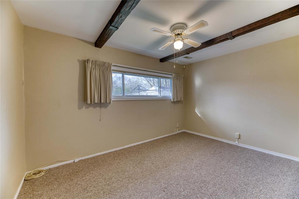 886 RETLAW Drive, Sarnia, Ontario, Canada