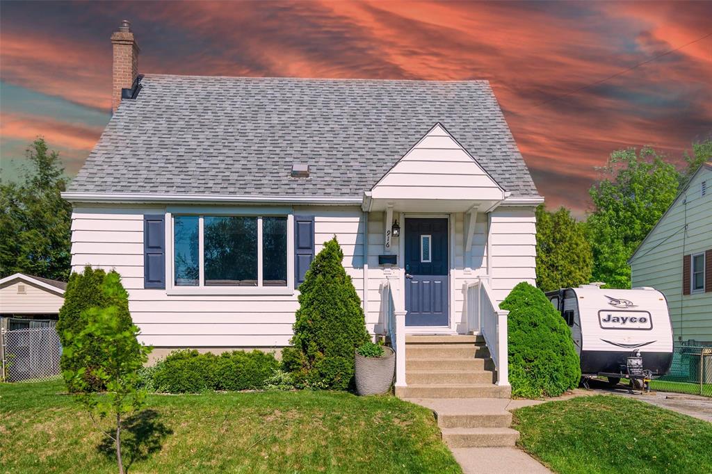 916 WOODLAND Avenue, Sarnia, Ontario, Canada
