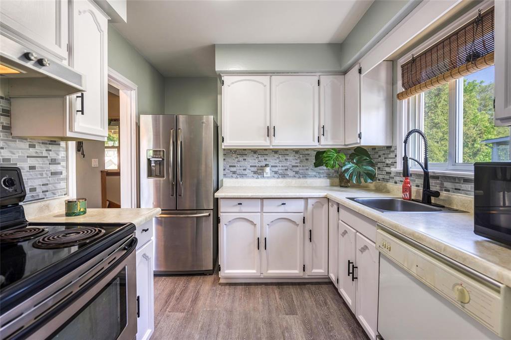 916 WOODLAND Avenue, Sarnia, Ontario, Canada