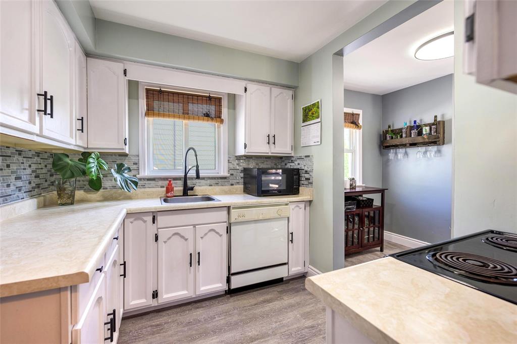 916 WOODLAND Avenue, Sarnia, Ontario, Canada