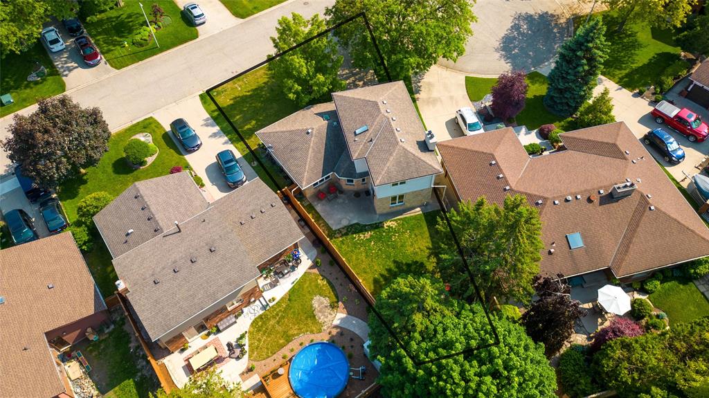1711 TRINITY Crescent, Sarnia, Ontario, Canada