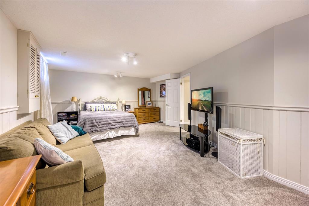 1711 TRINITY Crescent, Sarnia, Ontario, Canada