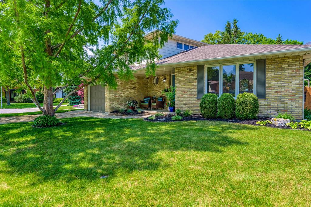 1711 TRINITY Crescent, Sarnia, Ontario, Canada