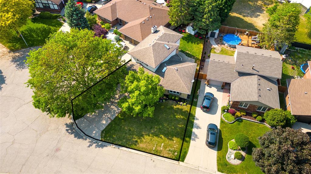 1711 TRINITY Crescent, Sarnia, Ontario, Canada