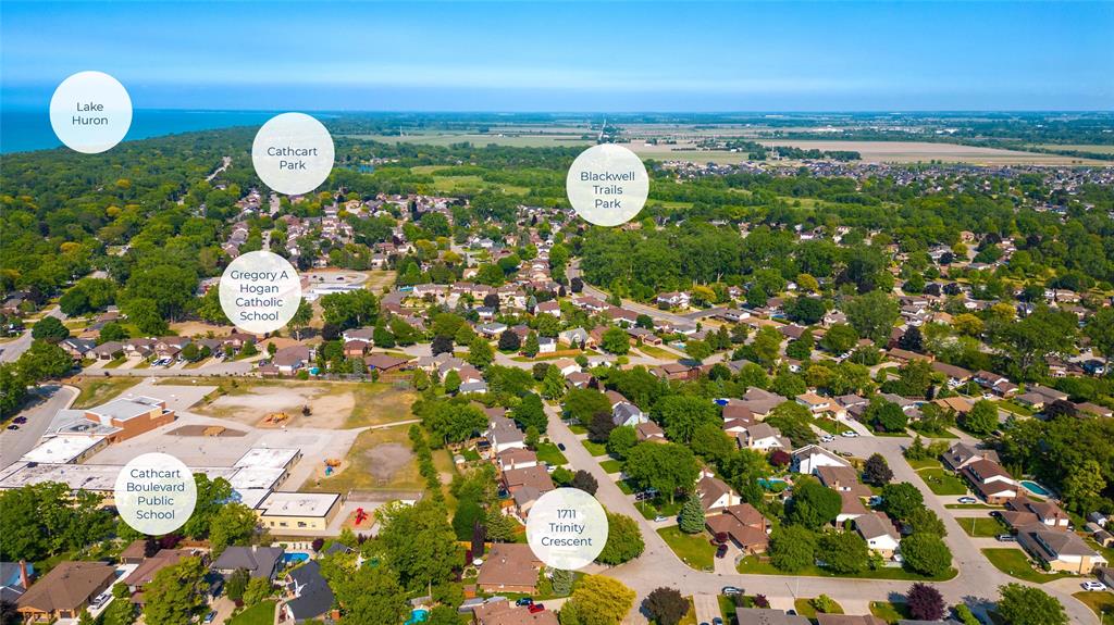1711 TRINITY Crescent, Sarnia, Ontario, Canada