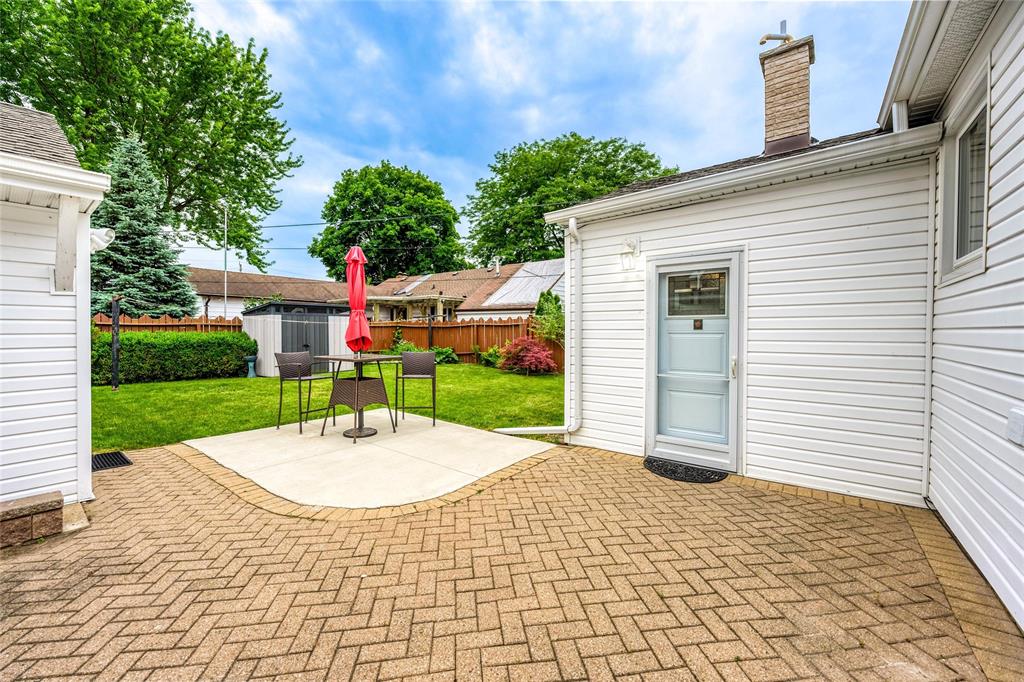 705 MICHIGAN Avenue, Point Edward, Ontario, Canada
