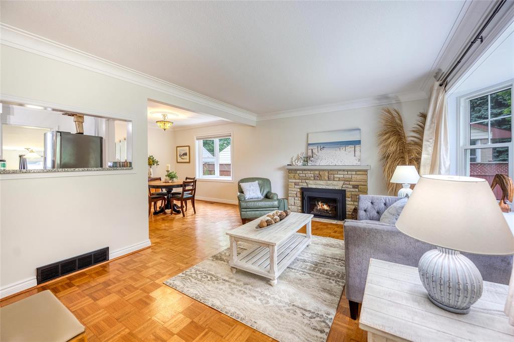705 MICHIGAN Avenue, Point Edward, Ontario, Canada